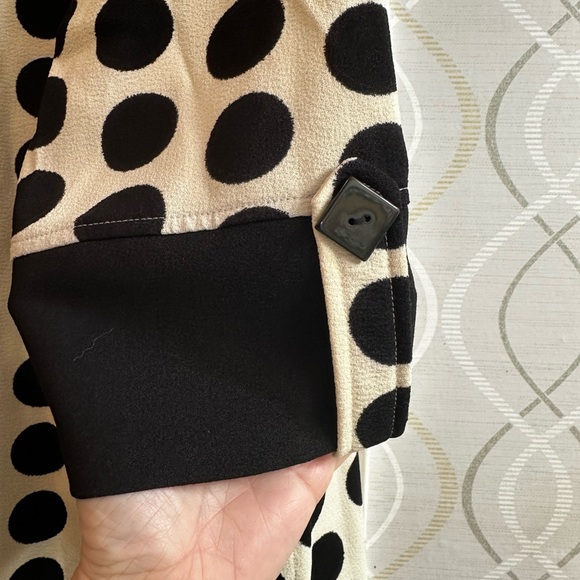 Ali Miles XL pullover white and black polka dot top with cowl neck large buttons - Picture 4 of 8